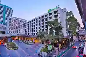 carnival hotels bangkok Holiday Inn Bangkok, an IHG Hotel