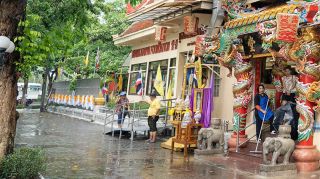 donate hair bangkok Donate Coffin Temple